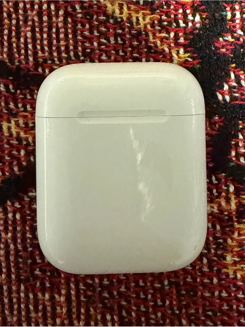 Gen 2 Apple AirPods charging case + pods